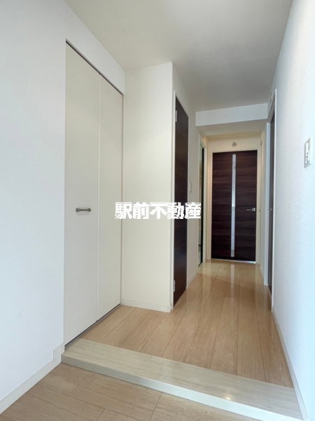 玄関　※同マンション別部屋