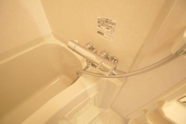 バス・シャワールーム　【浴室】混合水栓