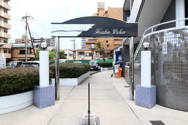 エントランス　清潔なエントランスです