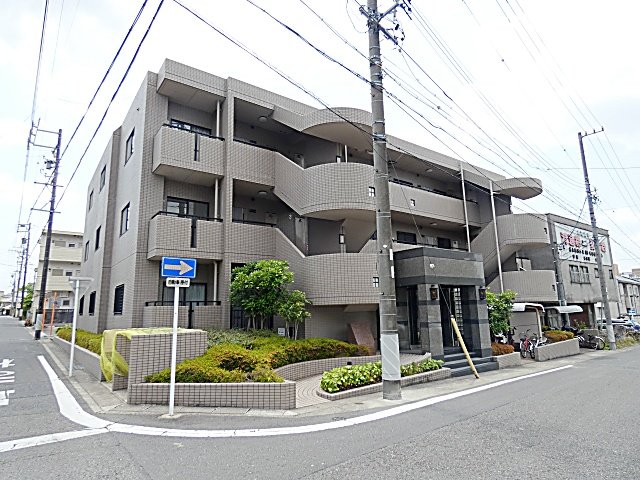 建物外観　南向きのＲＣマンションタイプです☆☆