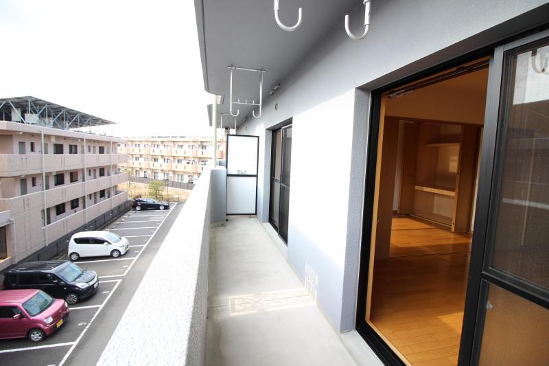 バルコニー　南向きのバルコニー