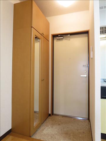 玄関　姿見鏡付のトールタイプシューズＢＯＸ