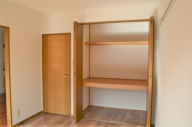 その他部屋・スペース　洋室(1)（別角度）