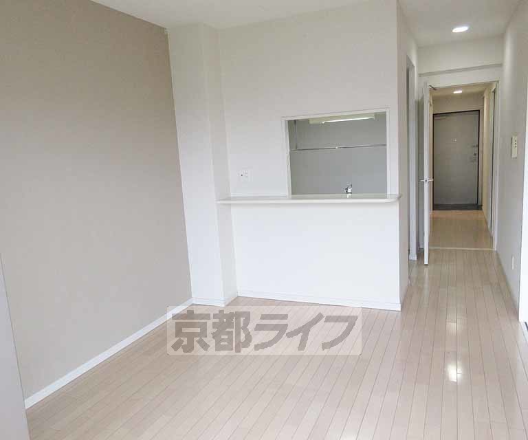 居室・リビング　明るいリビングです