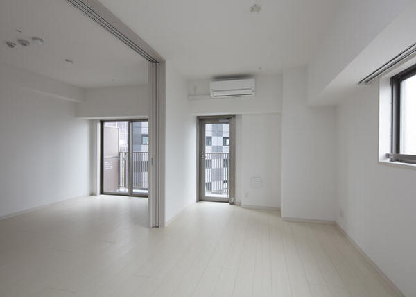 居室・リビング　☆明るい居室☆