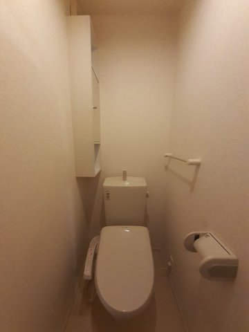 トイレ　落ち着いたトイレです