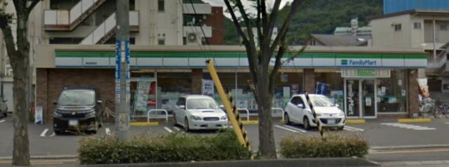 コンビニ　ファミリーマート高松昭和店（コンビニ）まで342m