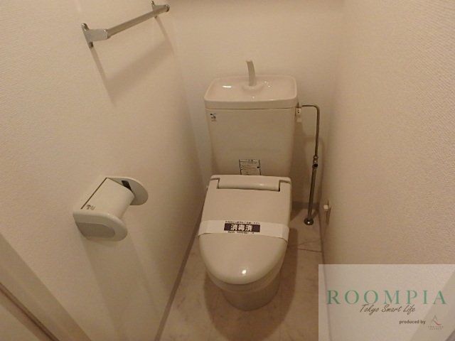 トイレ　※同タイプの別のお部屋です。