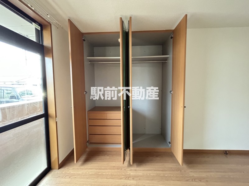 収納　小さなタンス付き☆