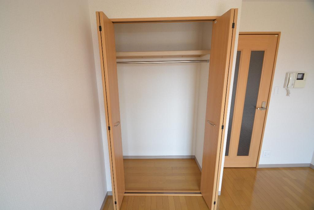 収納　クローゼット