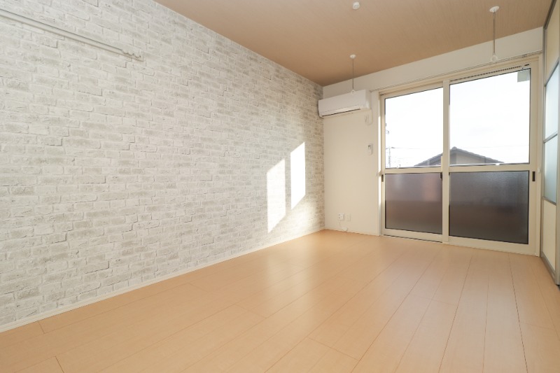 居室・リビング　図面と現状が相違がある場合には現状を優先