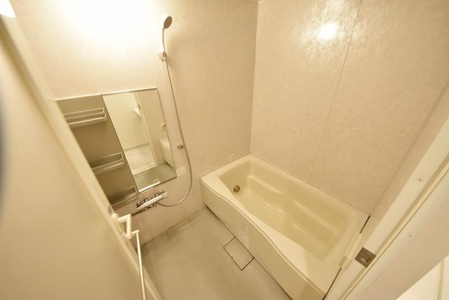 バス・シャワールーム　お問合せは(株)タウンハウジングレジデンス事業部【03-…