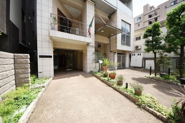 エントランス　お問合せは(株)タウンハウジングレジデンス事業部【03-…