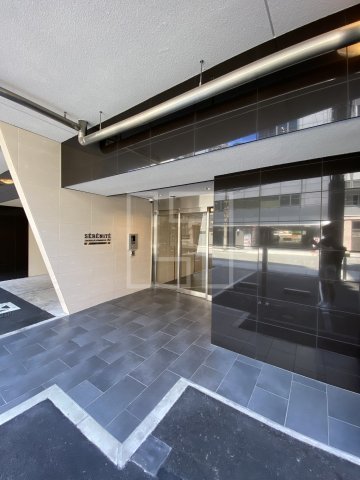 エントランス　セレニテ堺筋本町プリエ　エントランス