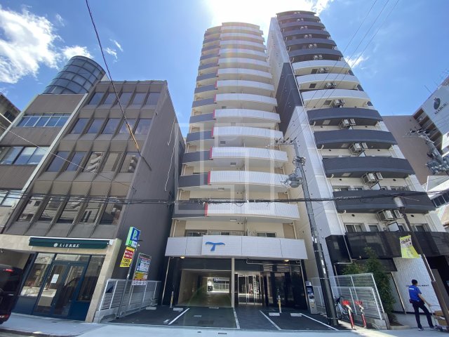 建物外観　セレニテ堺筋本町プリエ　外観