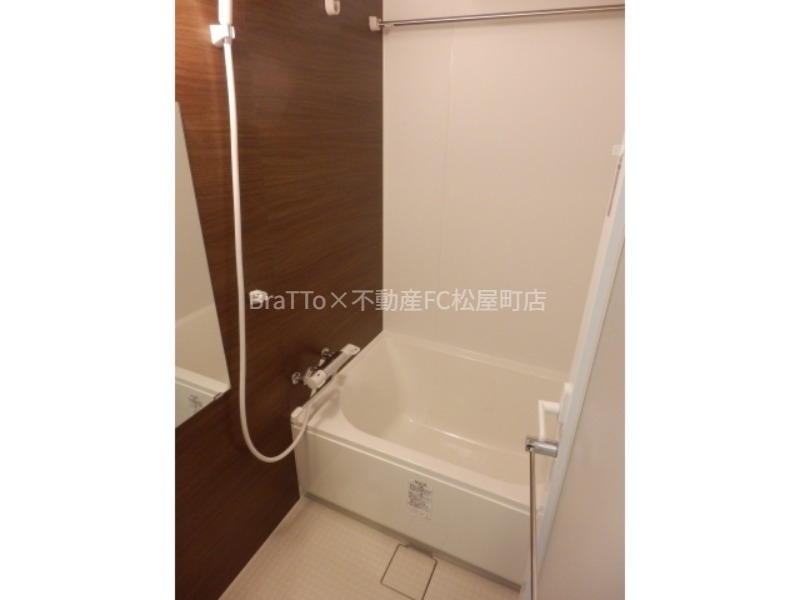 バス・シャワールーム　バス（浴室乾燥機付）