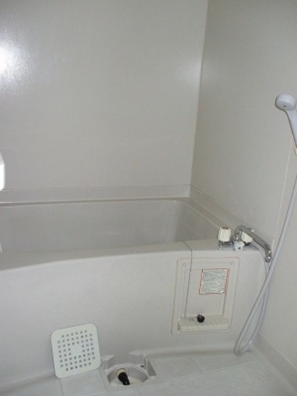 バス・シャワールーム　図面と現状に相違がある場合には現状を優先