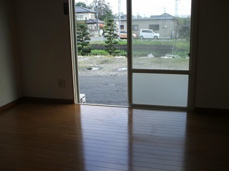 居室・リビング　図面と現状に相違がある場合には現状を優先