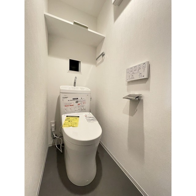 トイレ　※別室同タイプの写真です※