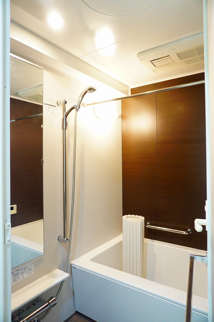バス・シャワールーム