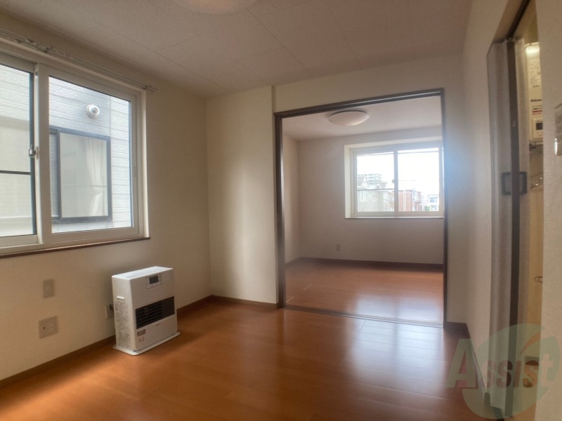 居室・リビング　広くてキレイなＬＤＫが広がっていて、充実した生活が送れそう。