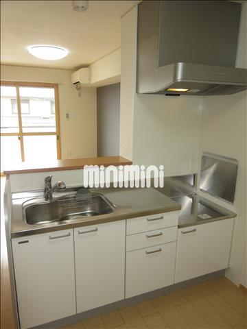 キッチン　調理スペース広いキッチンです。