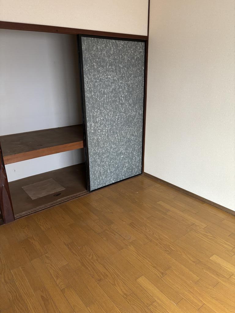 土屋貸家の居間写真