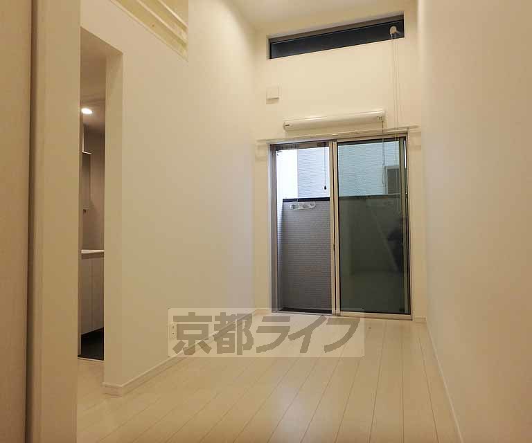 居室・リビング　ベースカラーはホワイト。