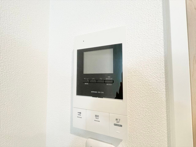セキュリティ　同一建物内２０４号室内装写真転載