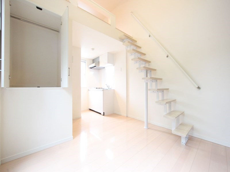 居室・リビング　洋室6帖　ロフト3帖（収納としても寝室としても使えます）