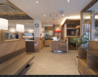 飲食店　ロイヤルホスト大塚駅前店（飲食店）まで2037m