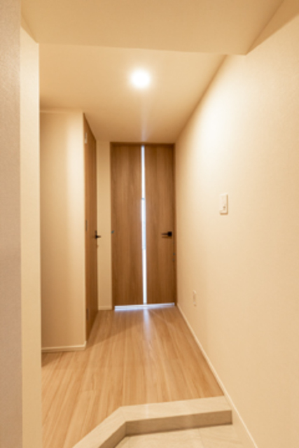 玄関　※写真は同タイプ住戸です。