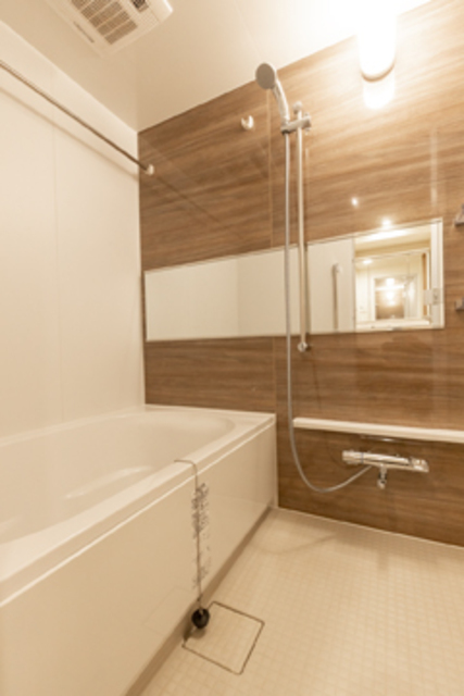 バス・シャワールーム　※写真は同タイプ住戸です。