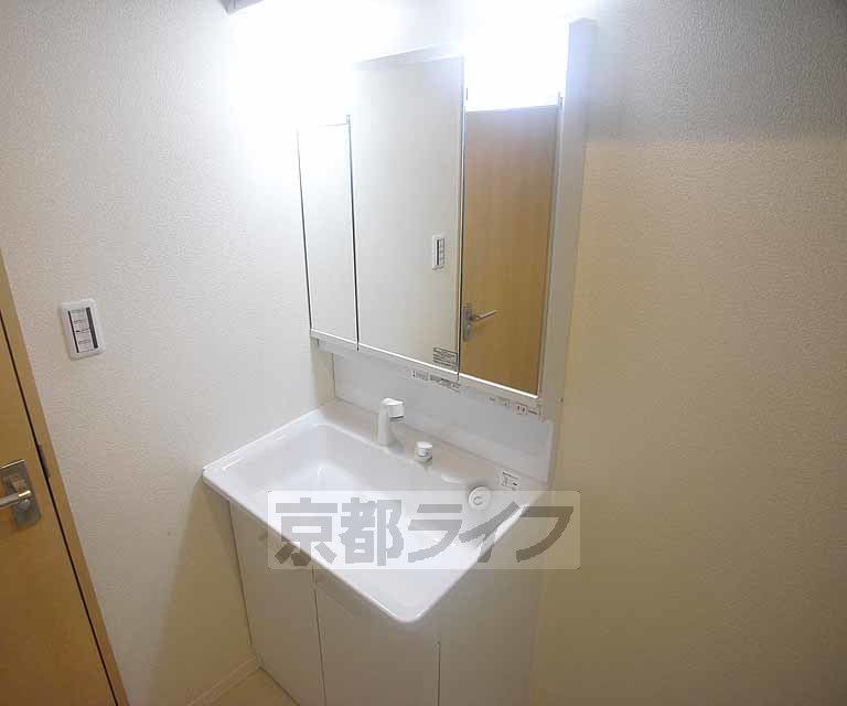 洗面設備　独立洗面台もございます。