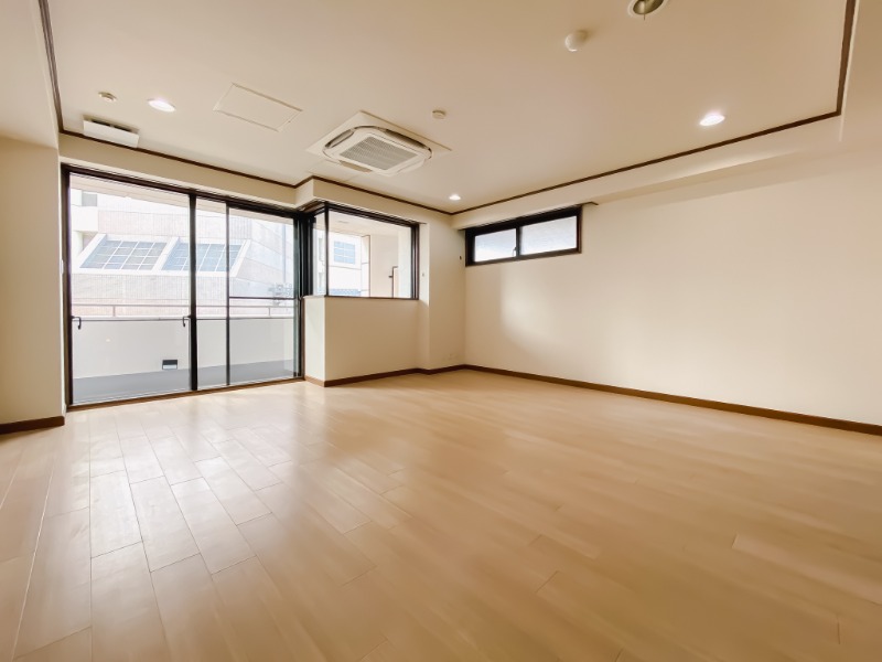 居室・リビング　１５．７帖のリビングです♪