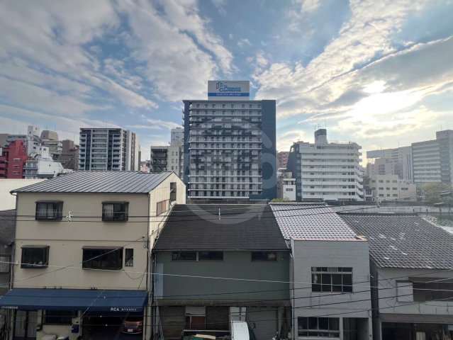 眺望　ArtizA南堀江