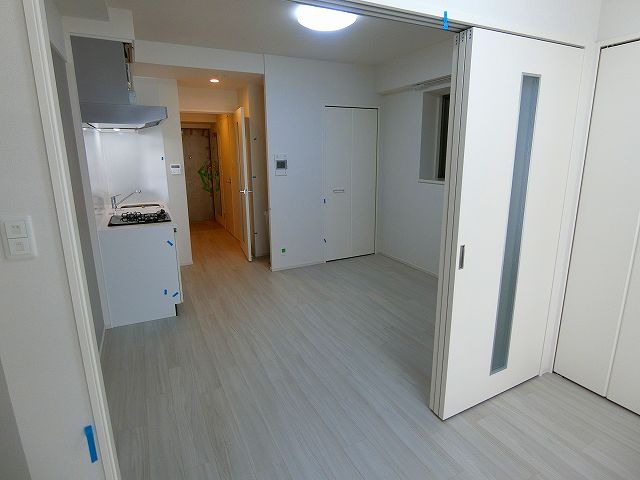 居室・リビング　カラーパターン複数あり