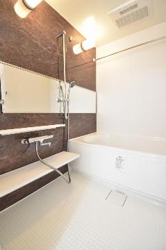 バス・シャワールーム　バス