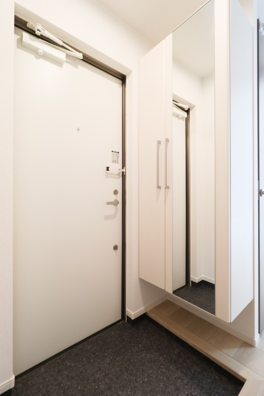 玄関　図面と現状に相違がある場合には現状を優先