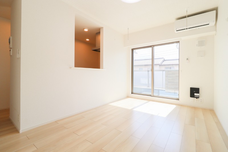 居室・リビング　図面と現状に相違がある場合には現状を優先