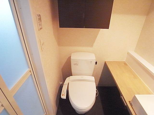 トイレ　ウォシュレット完備です