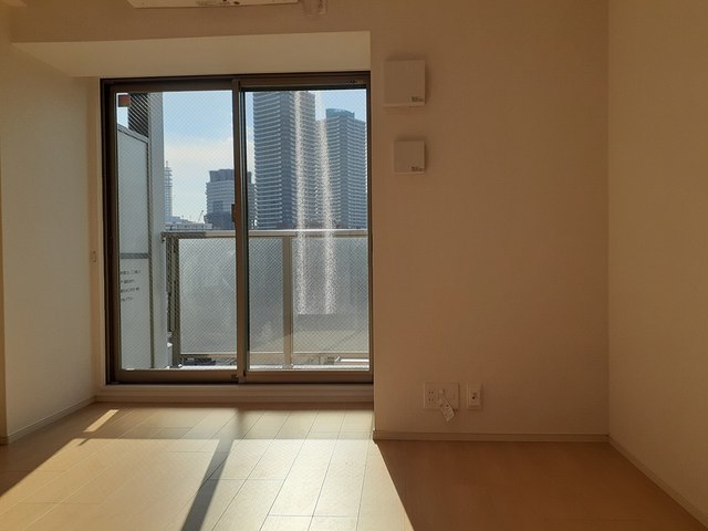 居室・リビング　開放感のあるゆったりとしたお部屋です♪