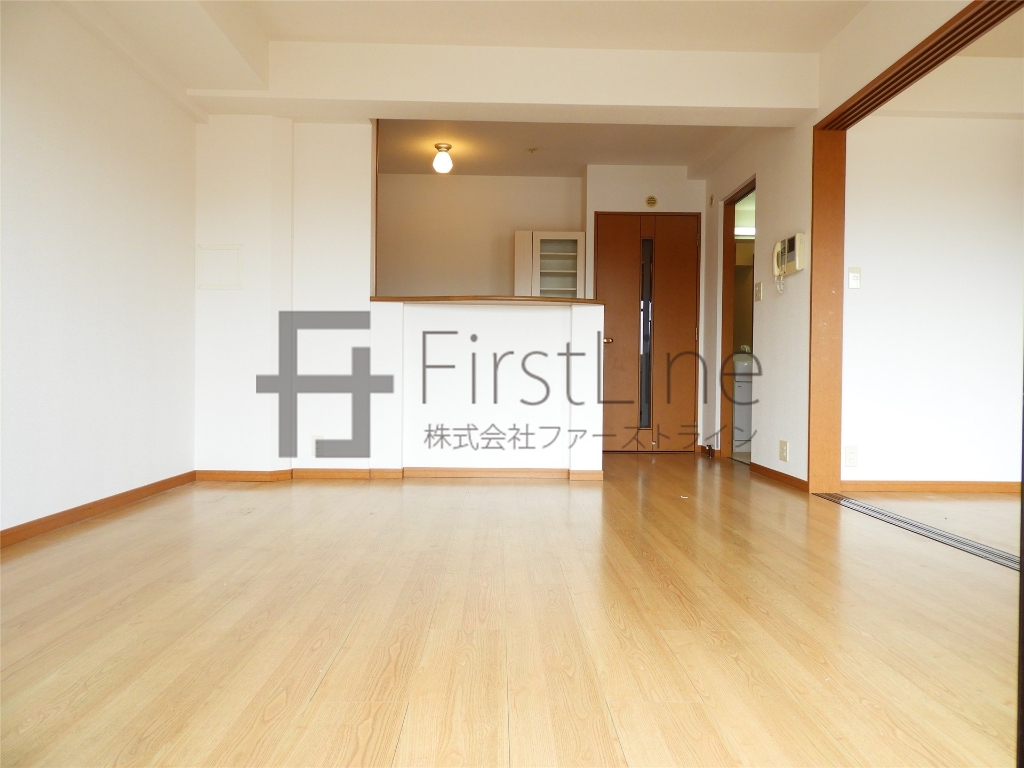 居室・リビング　別号室の写真です