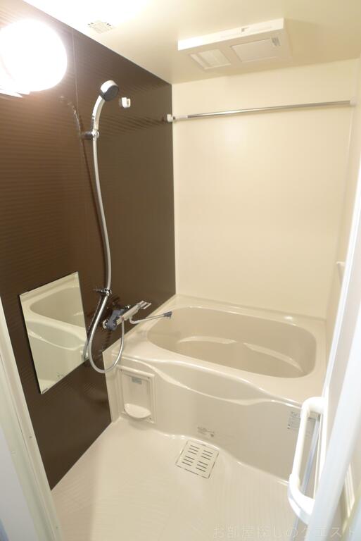 バス・シャワールーム　（写真は同仕様）