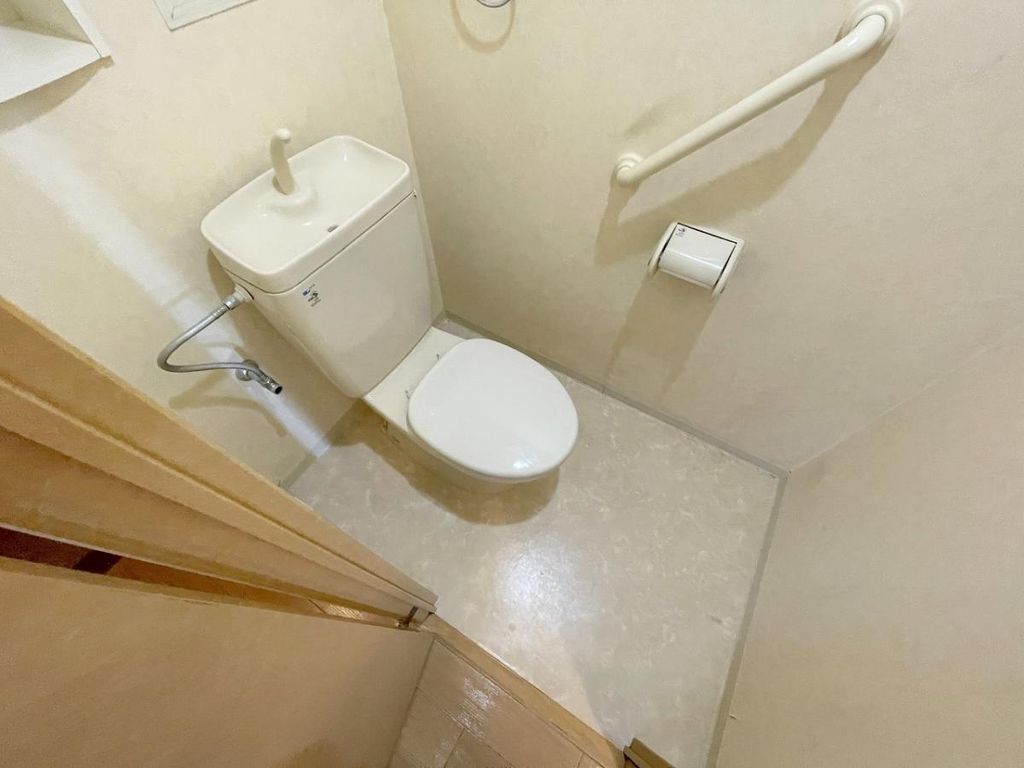 トイレ　トイレ