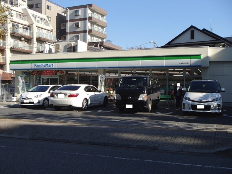 コンビニ　ファミリーマート千葉駅北口店（コンビニ）まで153m