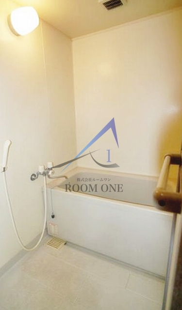 バス・シャワールーム　お風呂です。