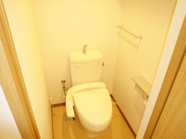 トイレ　ウォシュレット付