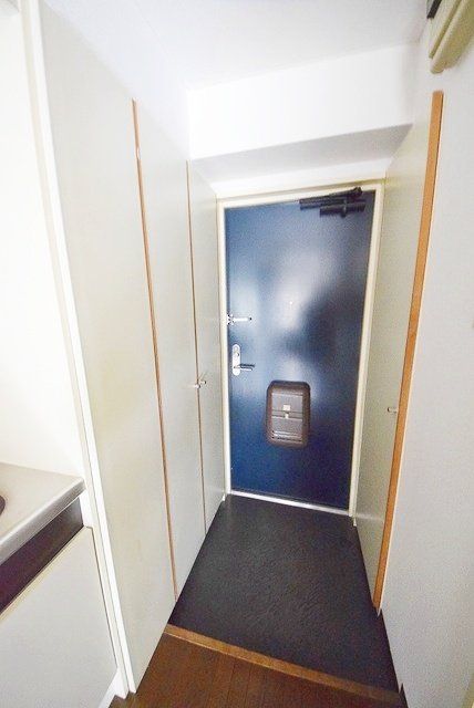 玄関　★他号室の参考画像です★