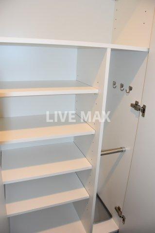 収納　シューズボックス